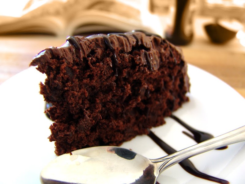 Gâteau au chocolat sensationnel et glaçage au chocolat